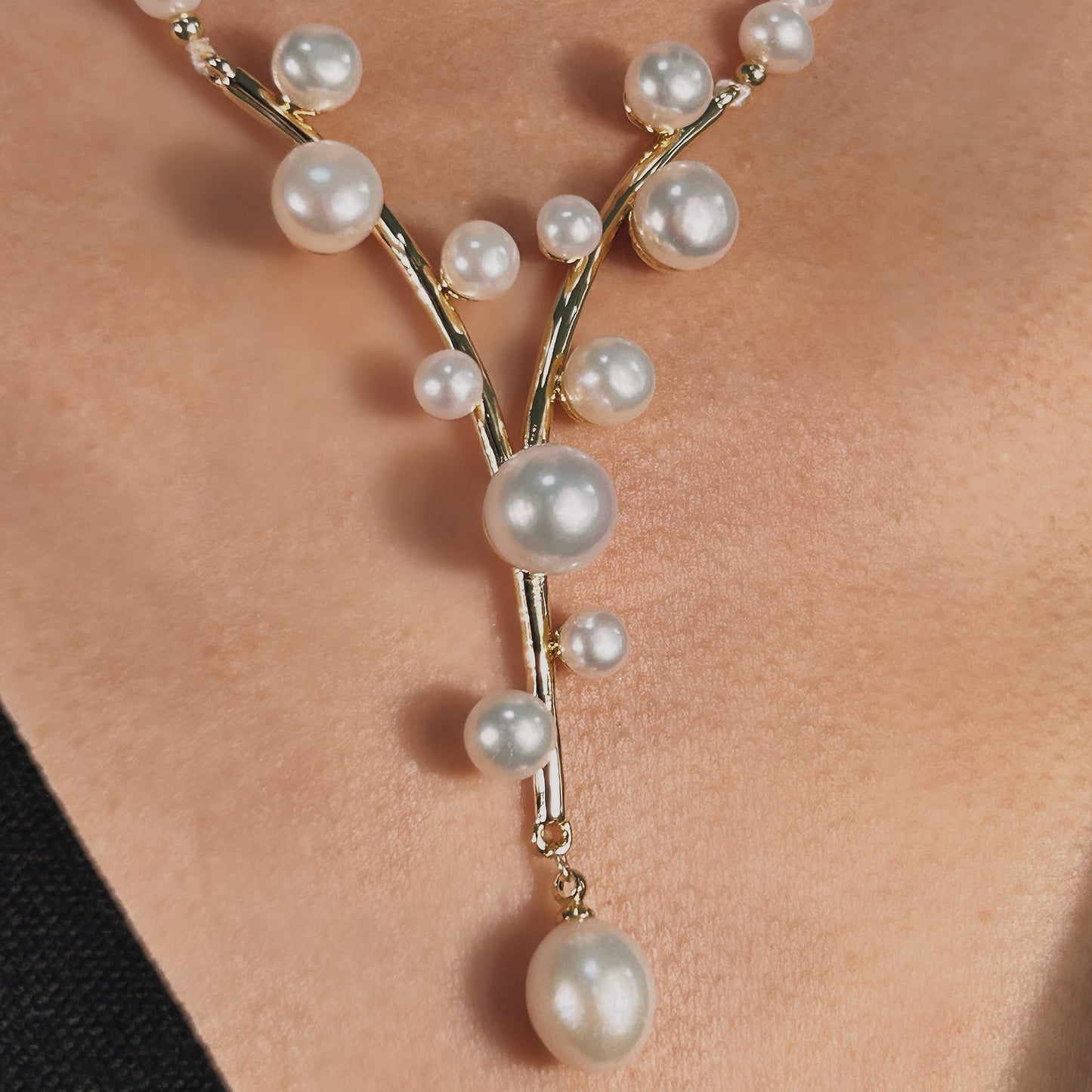 Genuine Freshwater Pearl Éblouissant Waltraud Necklace