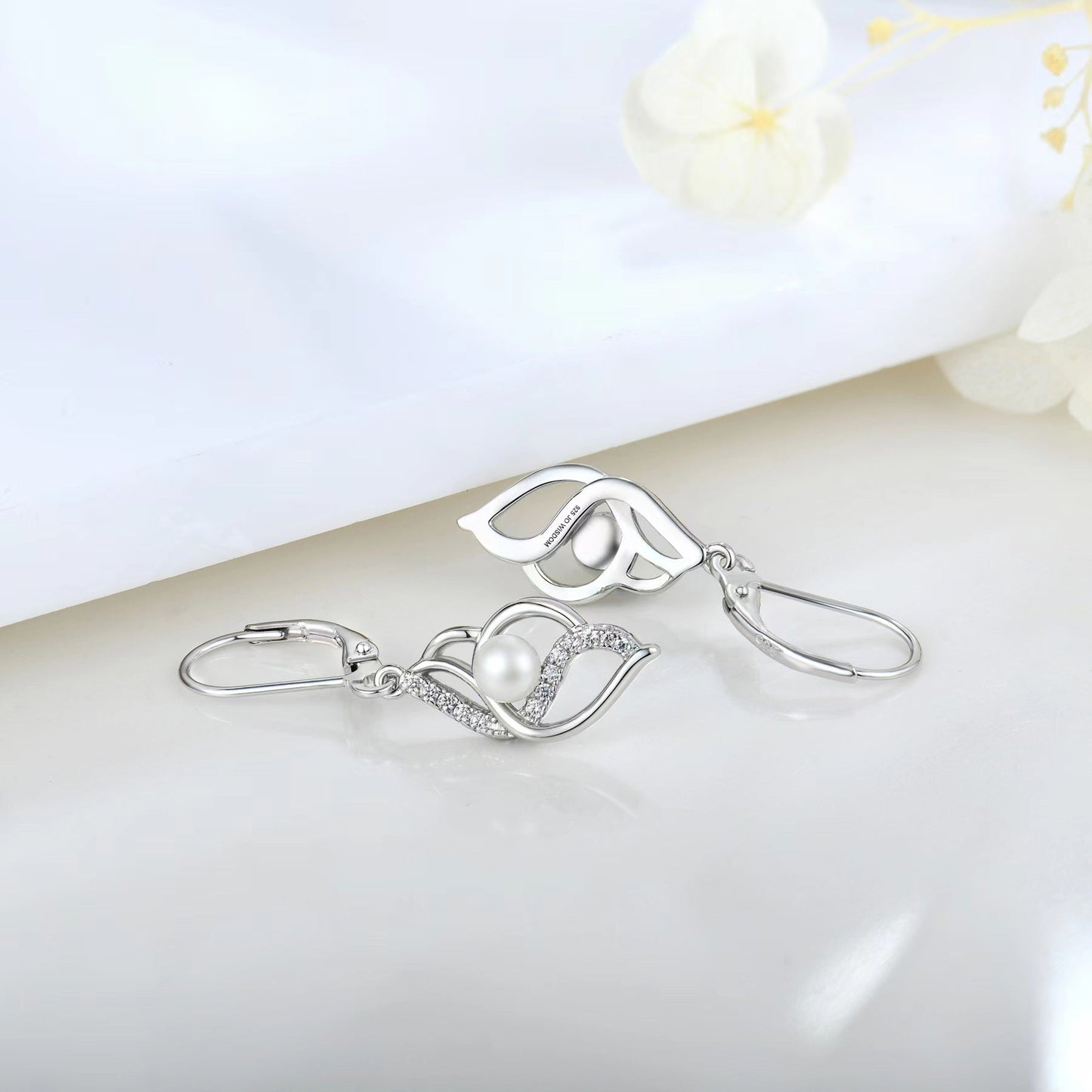 S925 Silver Genuine Freshwater Pearl Diamond Twist Earrings